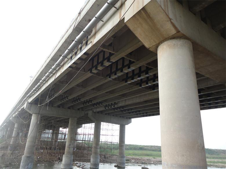 桥梁建设出现开裂要怎么处理？