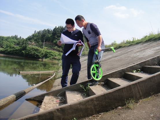 岳阳审计关注水库加固，加固水库就用碳纤维布